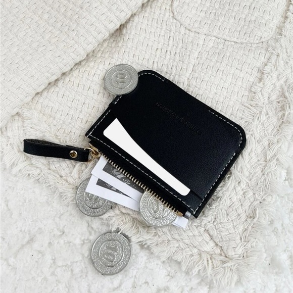 ⚠️Clearance Small Black Cardholder / Wallet - Picture 2 of 4